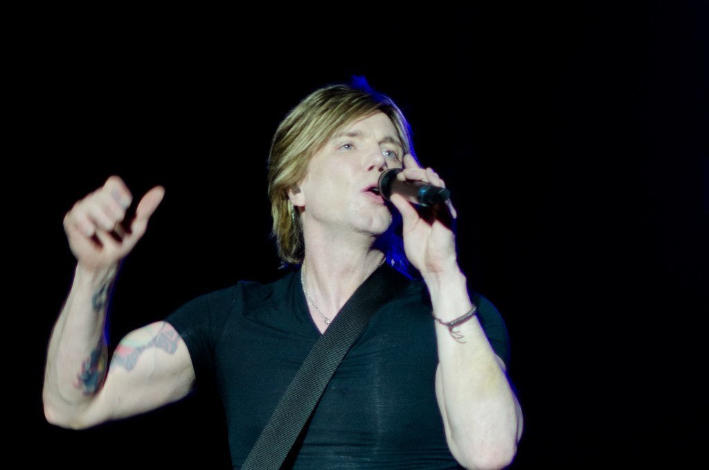 Slide by Goo Goo Dolls (Fr. Lorig, Flickr, CC BY 2.0)