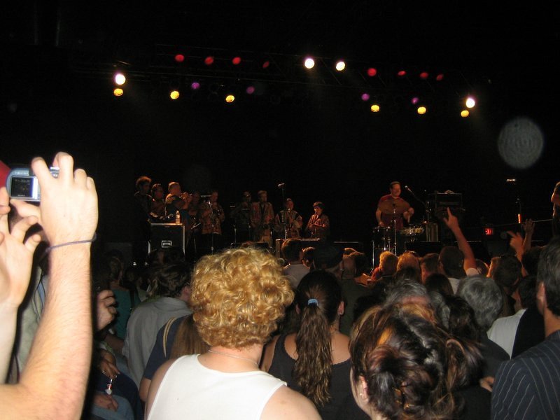 Blister in the Sun by Violent Femmes (Tiger Girl, Flickr, CC BY 2.0)