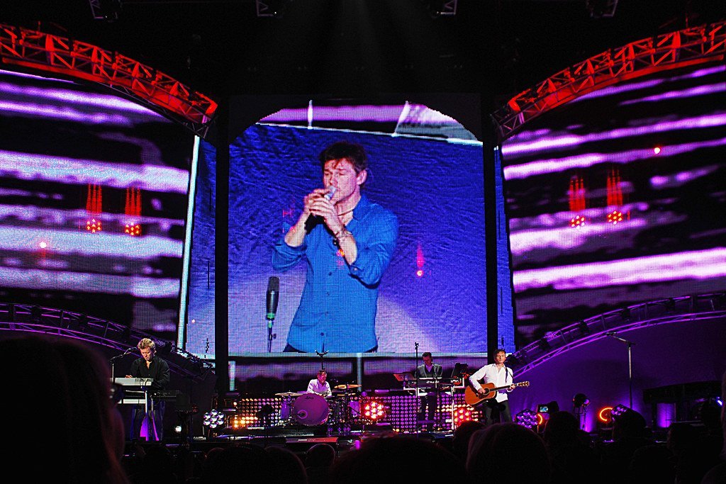 a-ha’s “Take On Me” (1985) (Andrew_D_Hurley, Flickr, CC BY-SA 2.0)