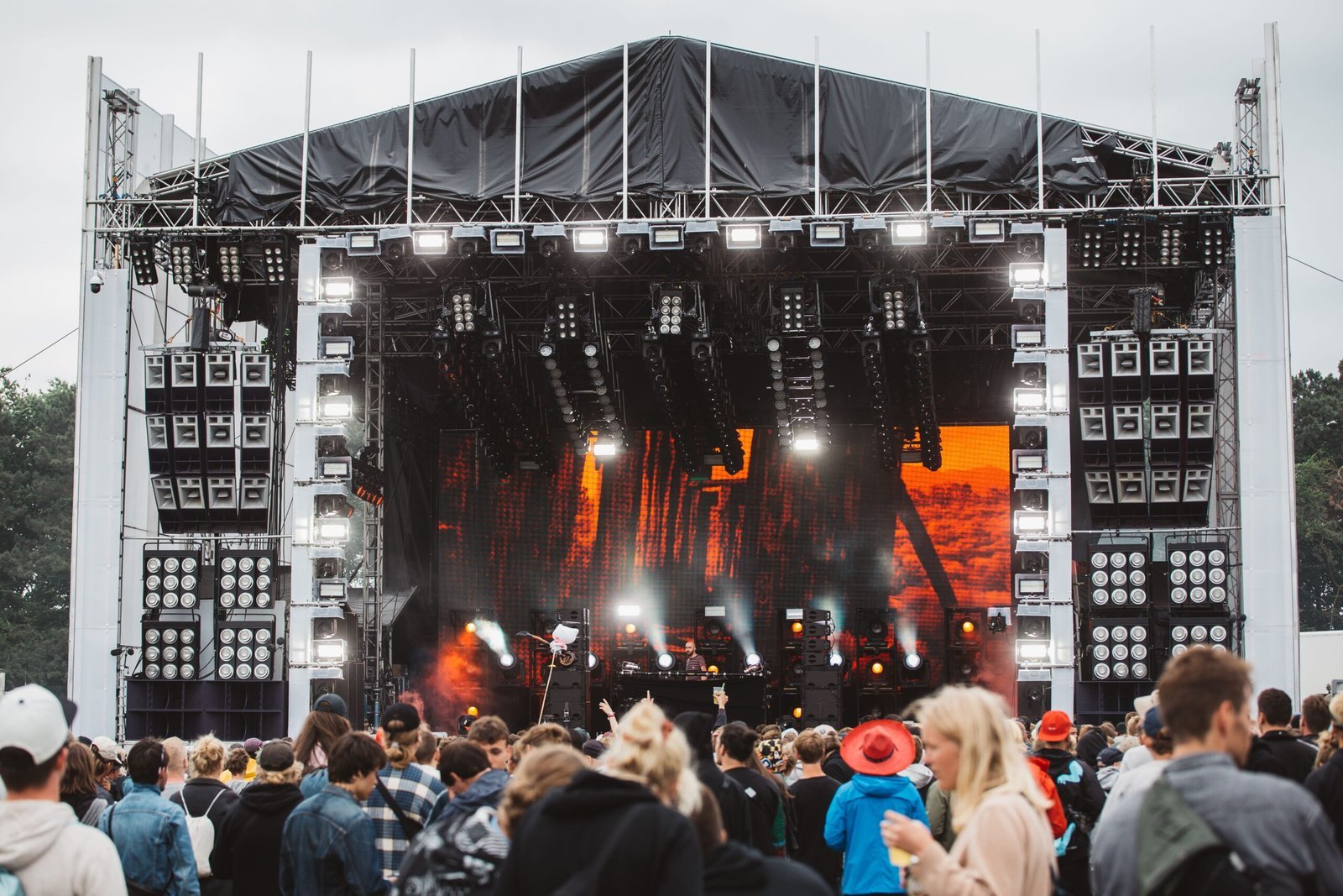 Roskilde Festival (RF_2906_DJ-Apollo_Krists_Luhaers-12, CC BY 2.0)