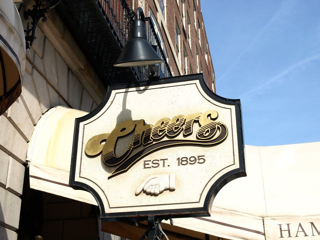 Cheers (1982-1993) (wfyurasko, Flickr, CC BY 2.0)