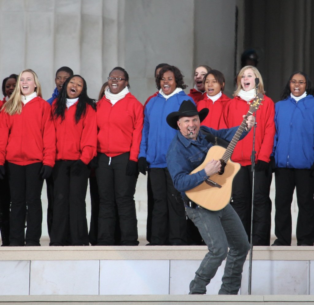 Papa Loved Mama by Garth Brooks (jurvetson, Flickr, CC BY 2.0)