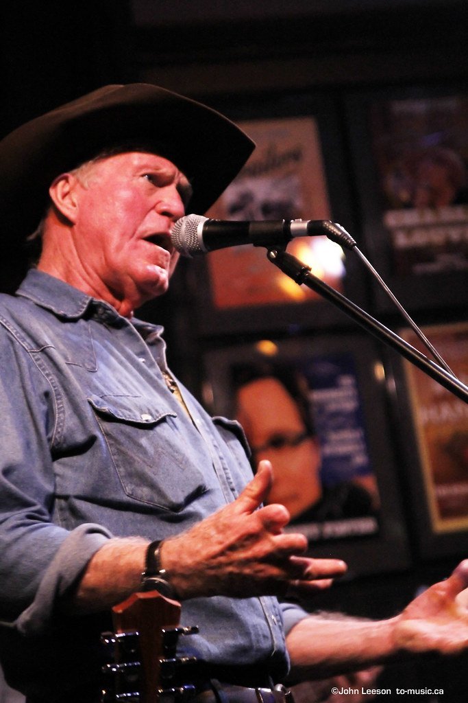 Wacko from Waco by Billy Joe Shaver (John Leeson TO, Flickr, CC BY 2.0)