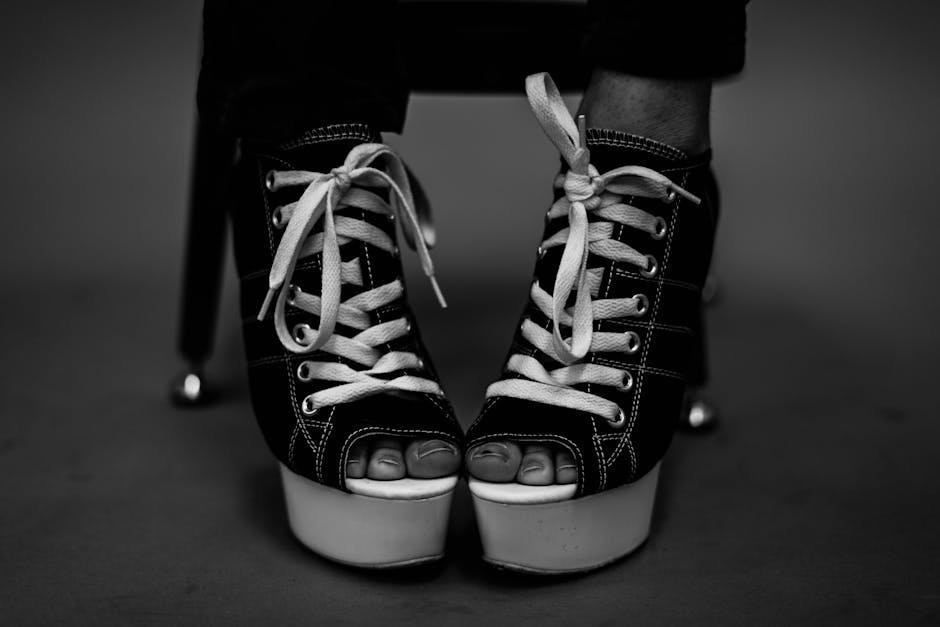 Platform Shoes (Image Credits: Pexels)