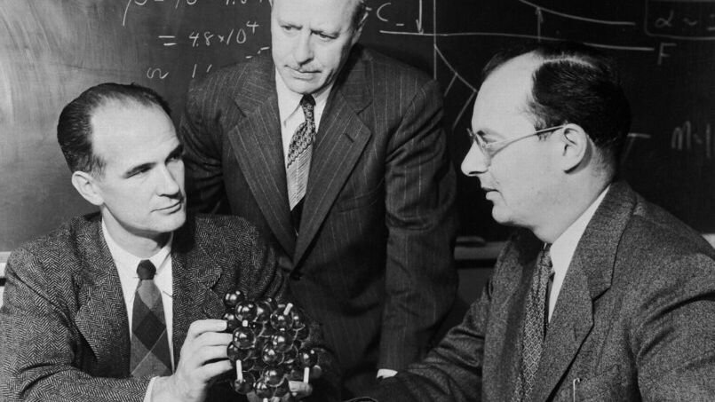 10 Groundbreaking Scientific Discoveries That Revolutionized Daily Life