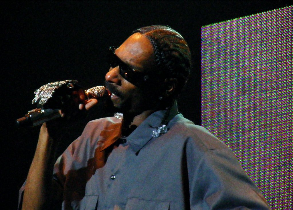 #29 – "Ain't No Fun (If the Homies Can't Have None)" – Snoop Dogg & Tha Dogg Pound (1995) (Man Alive!, Flickr, CC BY 2.0)