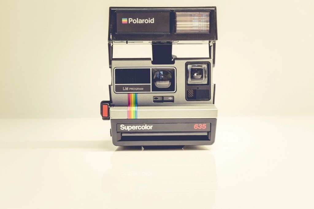 Polaroid Cameras Click Back to Life (Image Credits: Rawpixel)