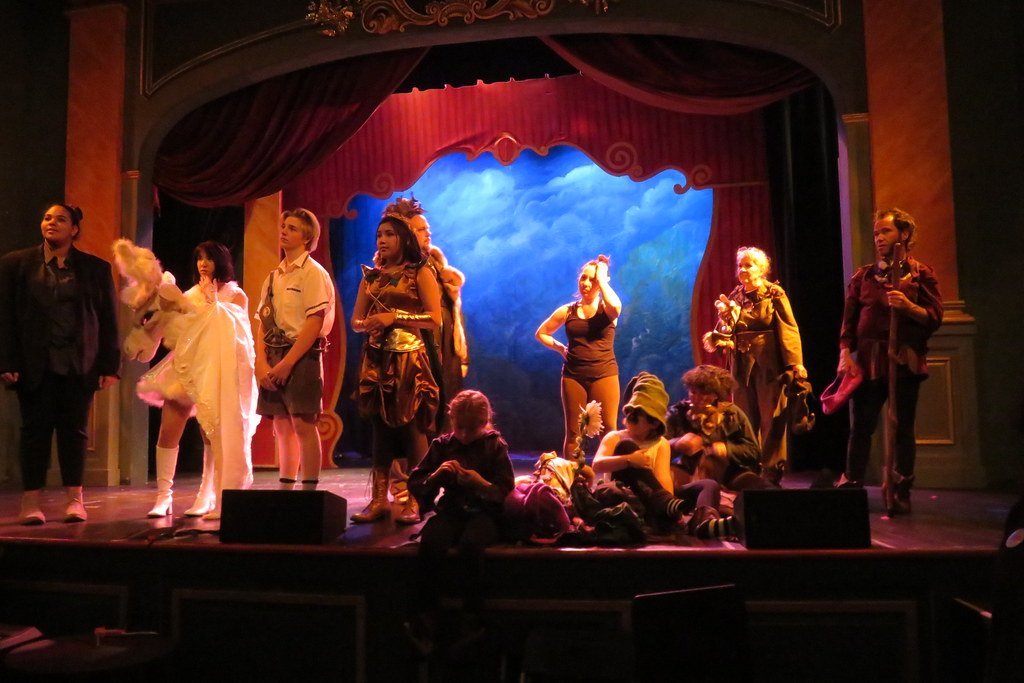 The Evolution of Modern Theater (fabola, Flickr, CC BY-SA 2.0)