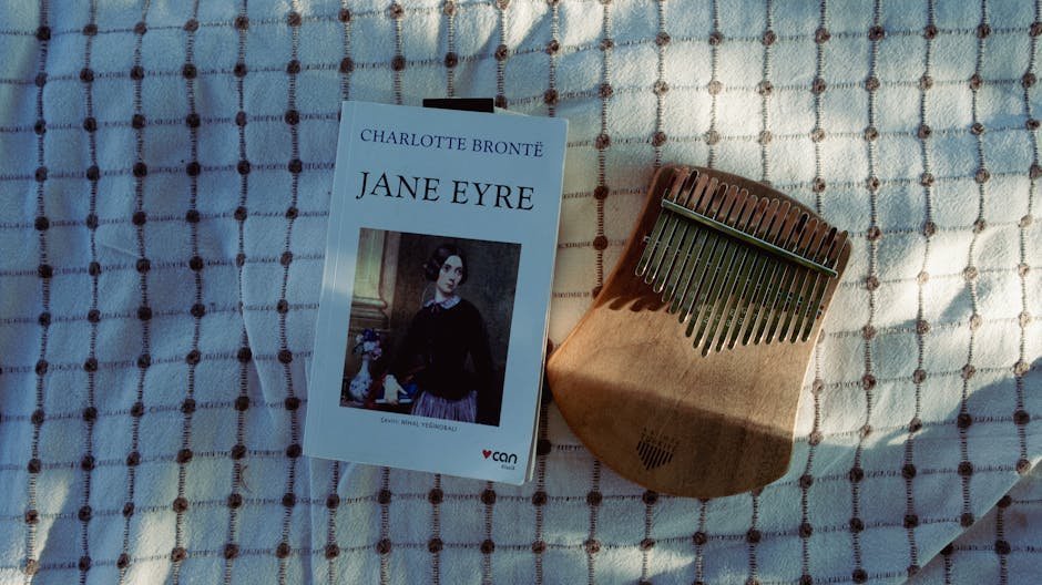 Jane Eyre by Charlotte Brontë (Image Credits: Pexels)