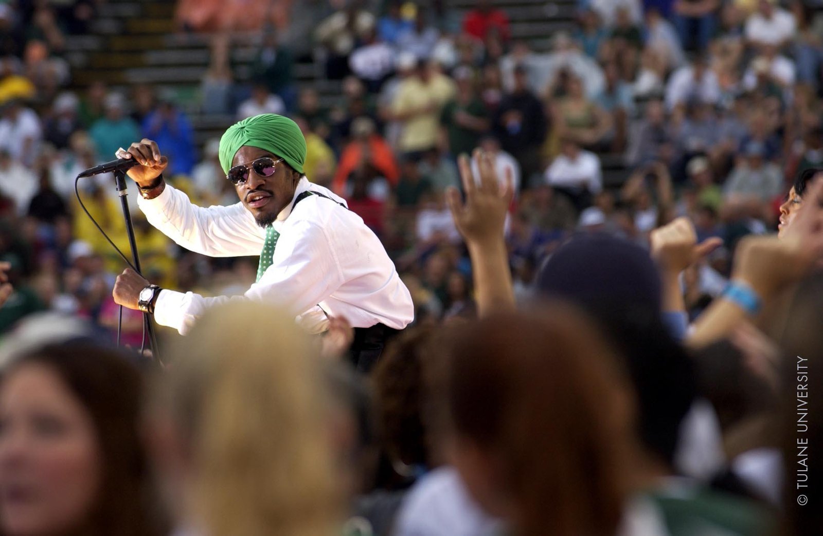 "Hey Ya!" (Outkast, CC BY 2.0)