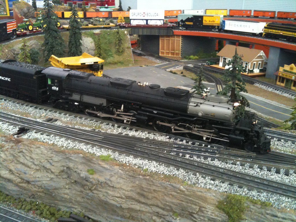 Neil Young: Lionel Train Obsession (BojPhoto, Flickr, CC BY 2.0)