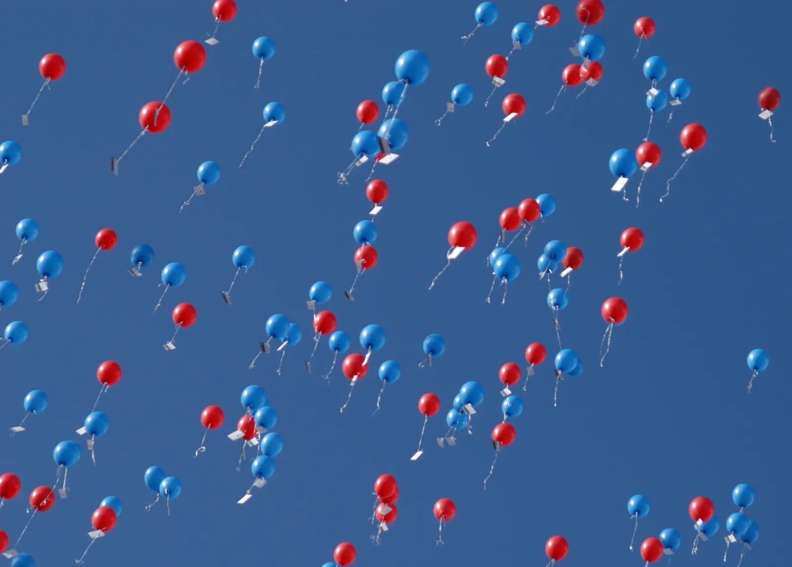 99 Luftballons by Nena (By B. Weber, upload by User:Parpan05, CC BY-SA 3.0)