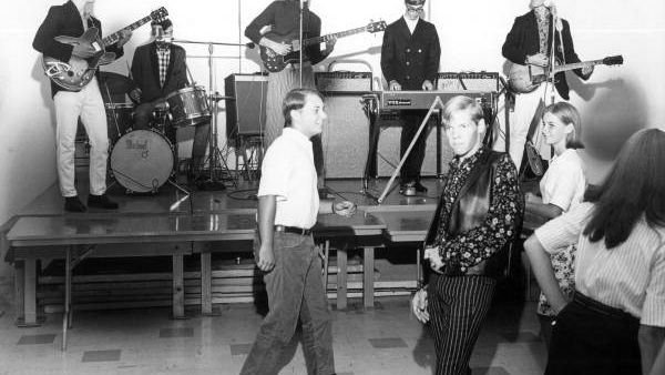 10 Iconic Dance Crazes From the 60s and 70s That Still Rule the Festival Floor