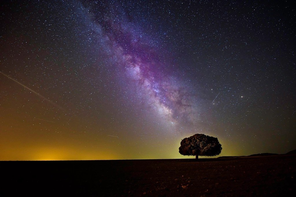 Drops of Jupiter by Train (Image Credits: Rawpixel)
