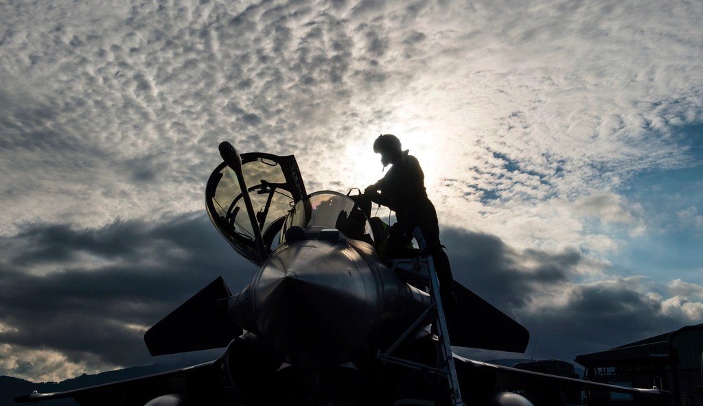 Top Gun (1986) (Image Credits: Rawpixel)