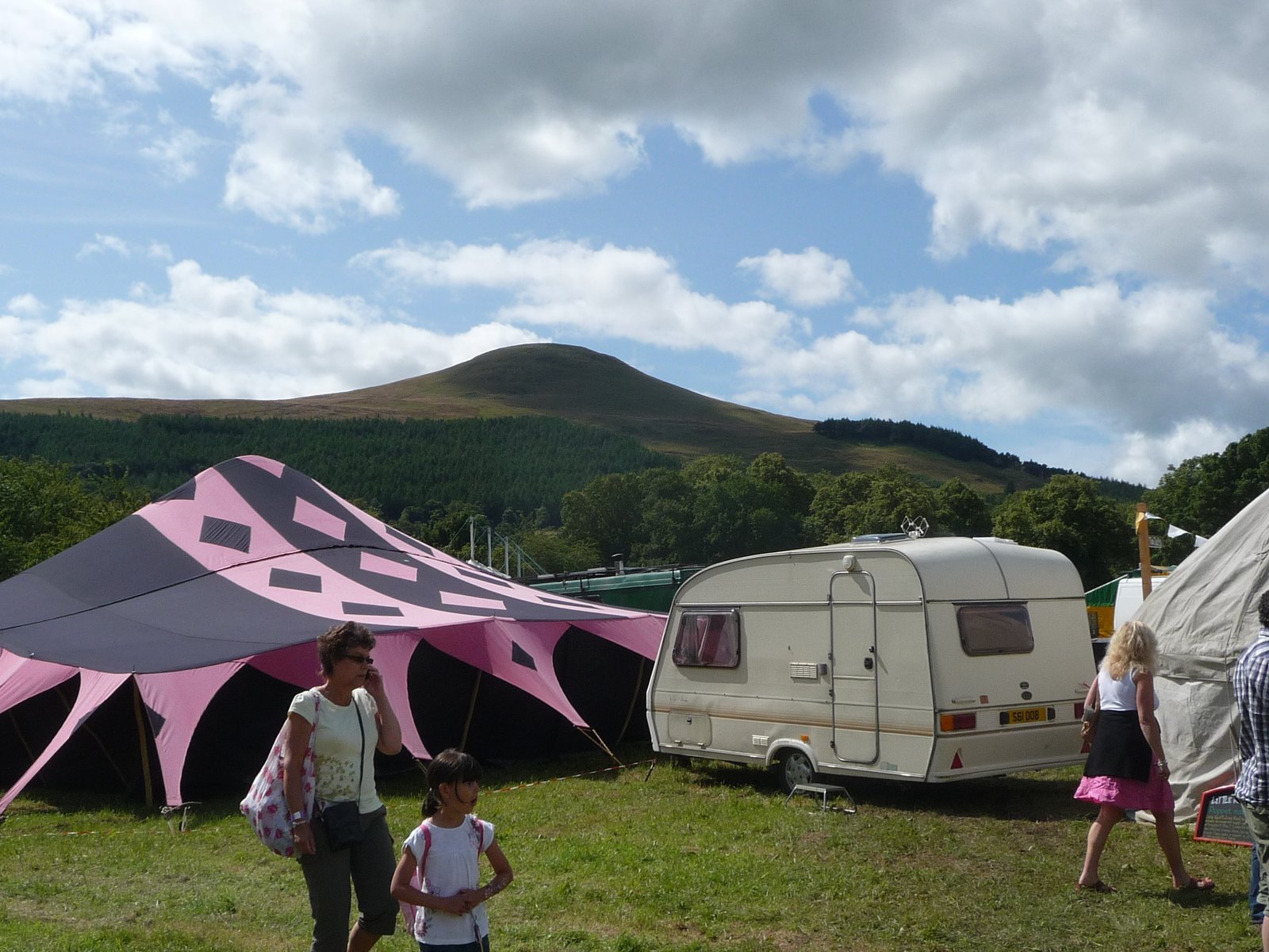 Early 2010s: Boutique Tents and Yurts Emerge (By Immanuel Giel, Public domain)