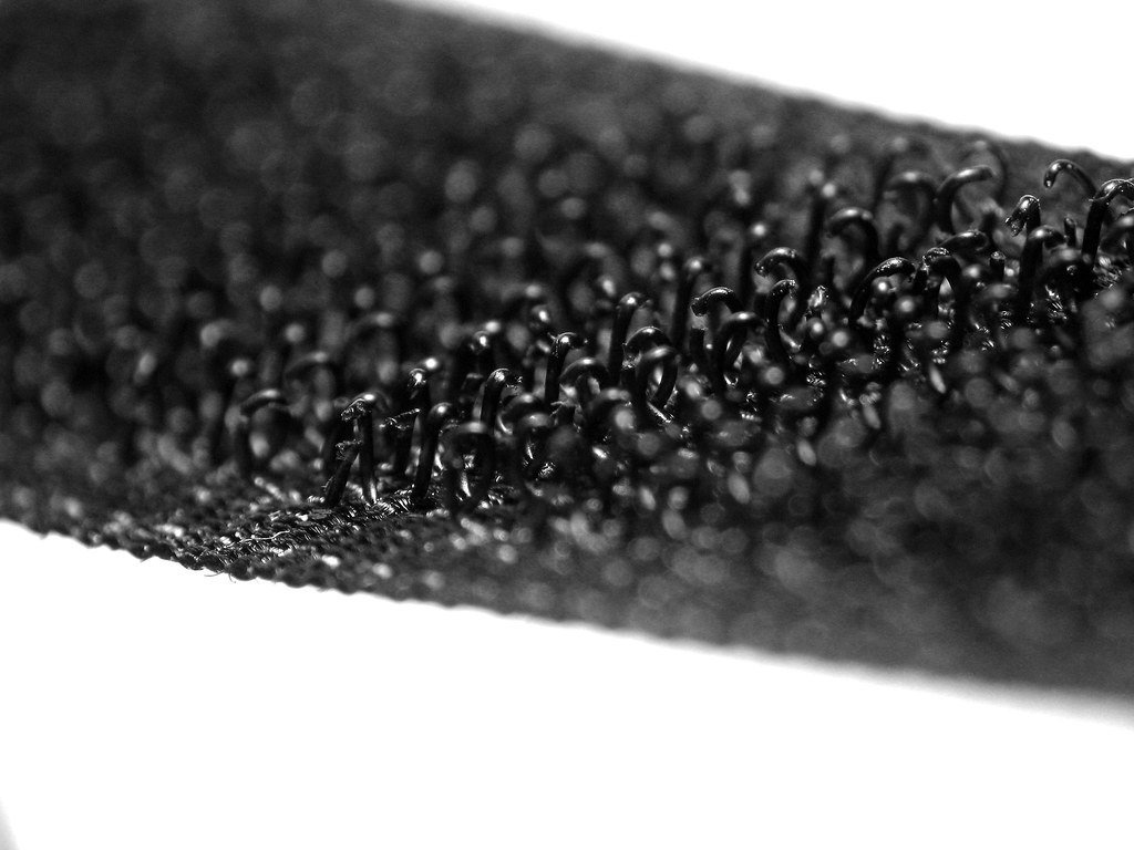 Velcro (AMagill, Flickr, CC BY 2.0)