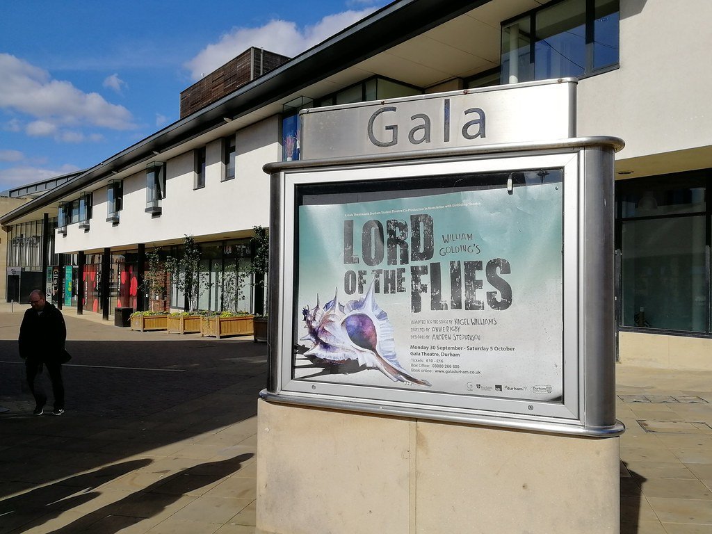Lord of the Flies by William Golding (summonedbyfells, Flickr, CC BY 2.0)