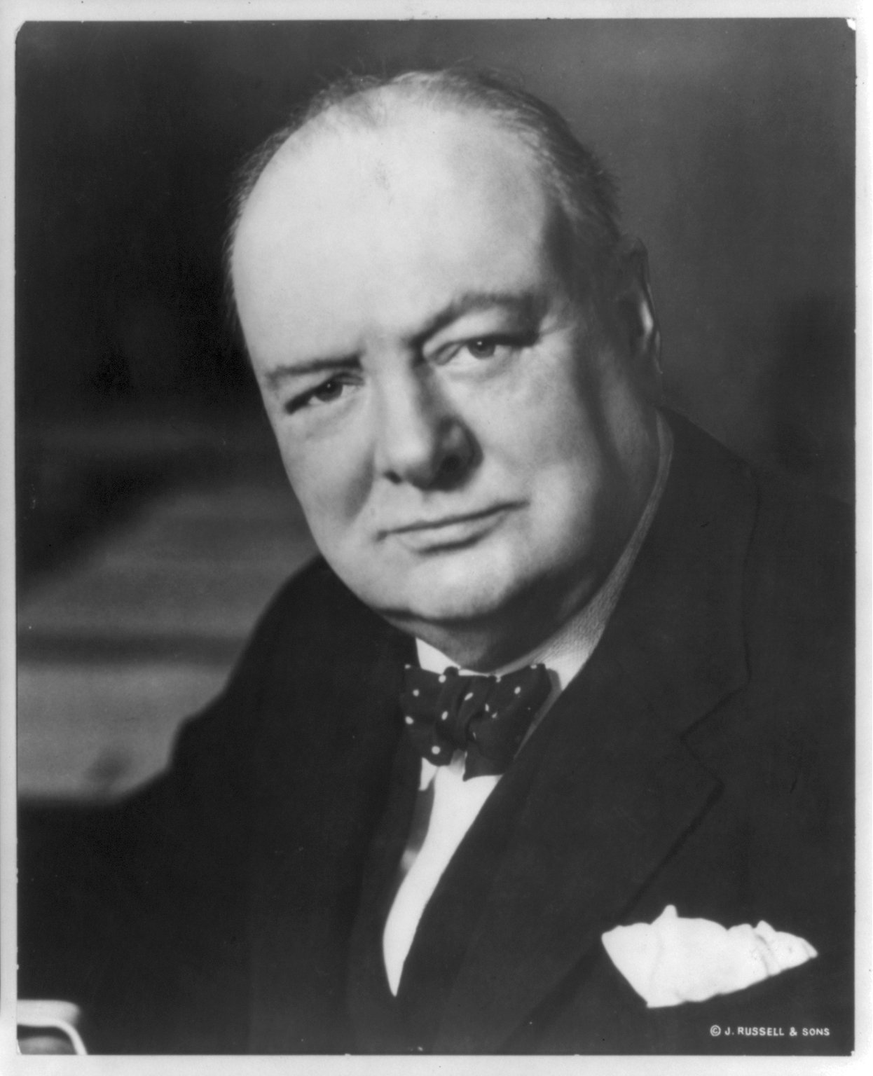 Winston Churchill (This image  is available from the United States Library of Congress's Prints and Photographs division under the digital ID cph.3a49758.This tag does not indicate the copyright status of the attached work. A normal copyright tag is still required. See Commons:Licensing., Public domain)
