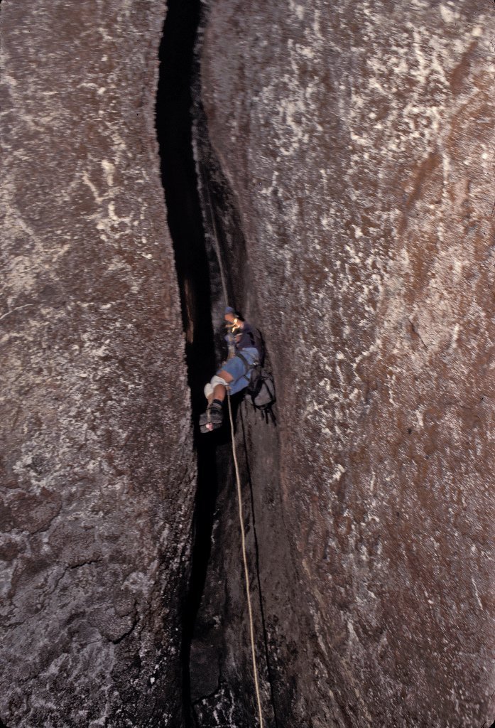 Journey to the Center of the Earth (By Dave Bunnell, CC BY-SA 3.0)