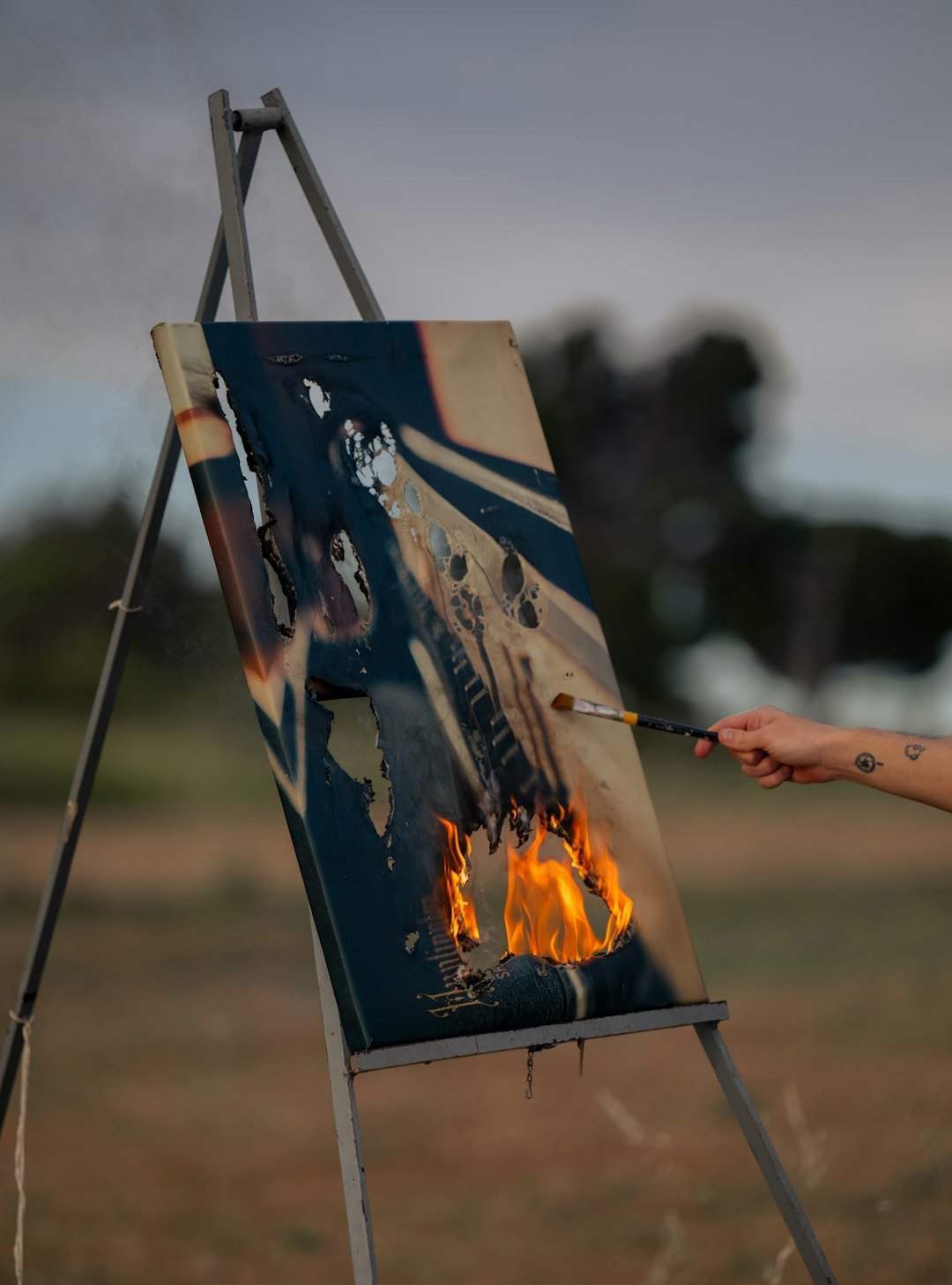 7. He Burned His Paintings for Heat (Image Credits: Unsplash)