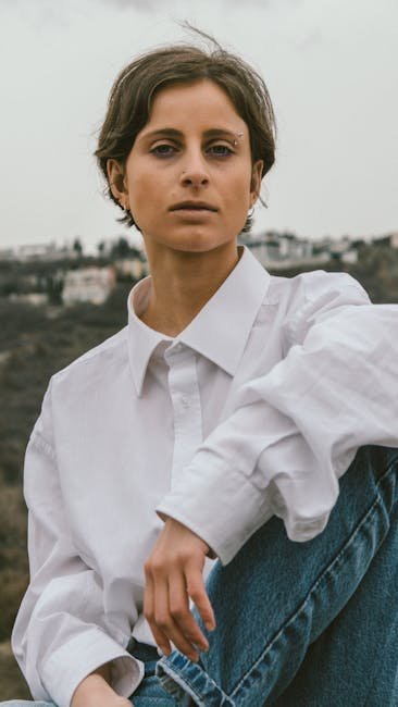 White Button-Down Shirt (Image Credits: Pexels)