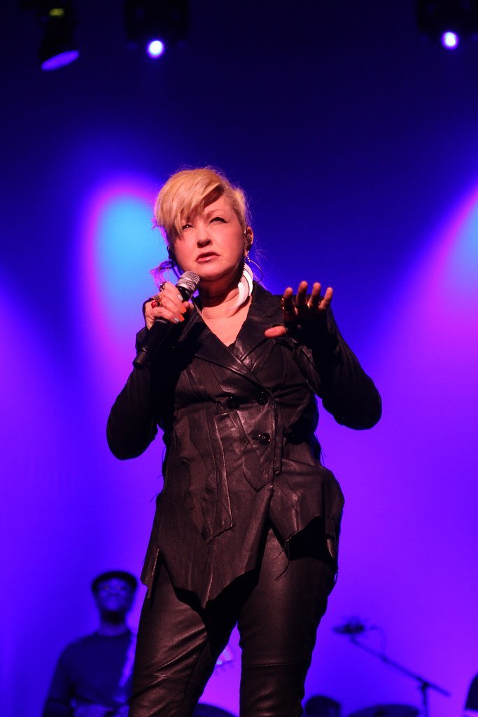 Cyndi Lauper (Eva Rinaldi Celebrity Photographer, Flickr, CC BY-SA 2.0)