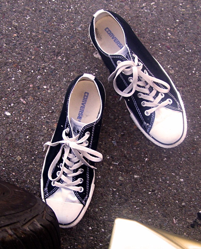 Stuff Shoes with Small Items (muhammad.u, Flickr, CC BY 2.0)