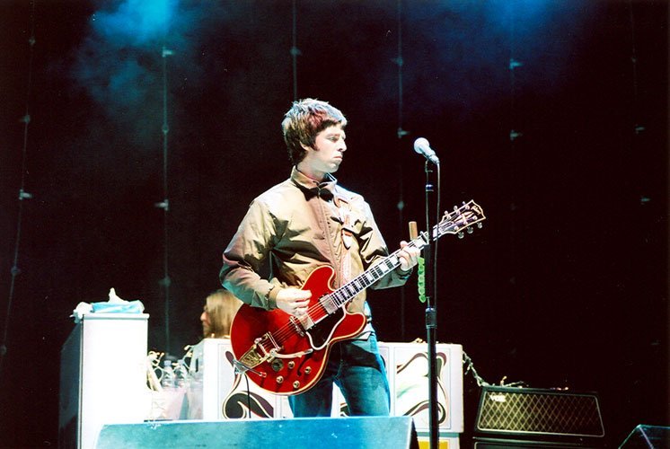 Oasis (Flickr, CC BY-SA 2.0)