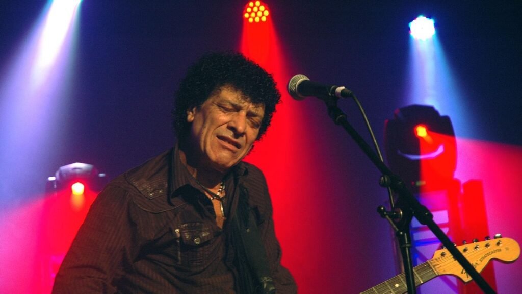 15 Rock Bands That Were Destroyed By Their Own Success