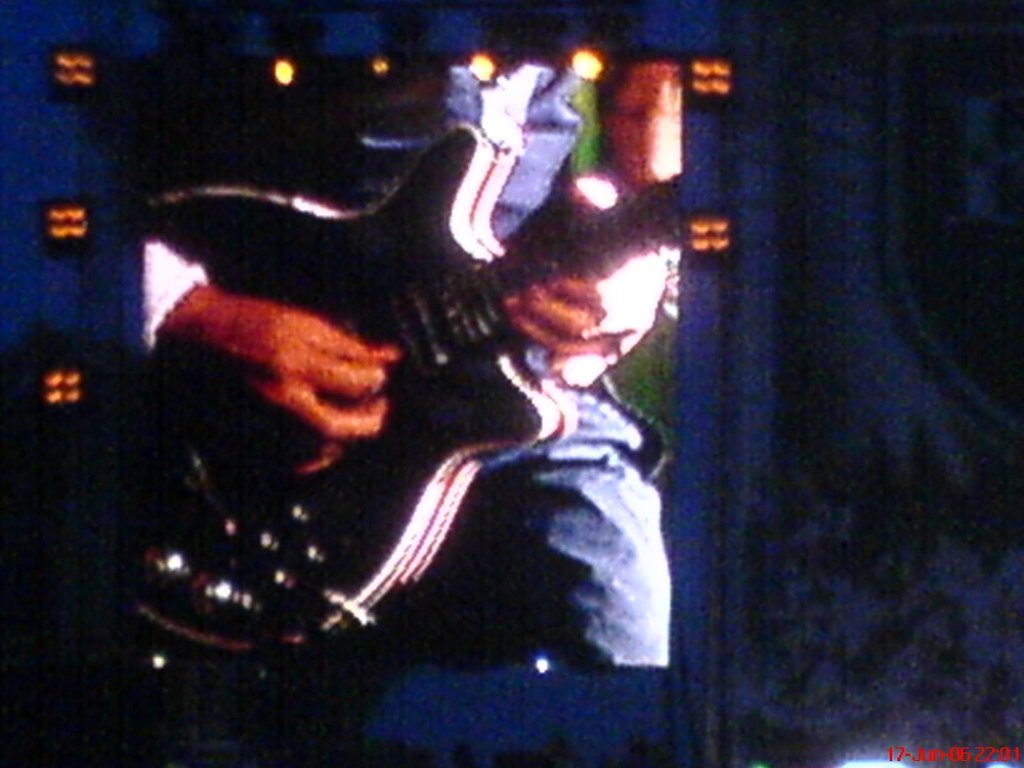 8. Brian May's Rare Guitar Guest Spot (rileyroxx, Flickr, CC BY 2.0)