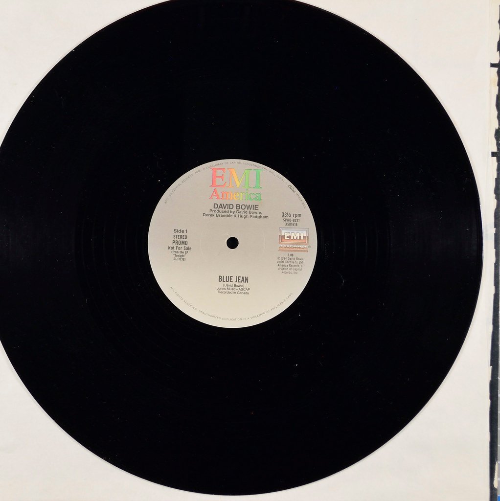 18. 'The Jean Genie' by David Bowie (1972) (dwhartwig, Flickr, CC BY 2.0)