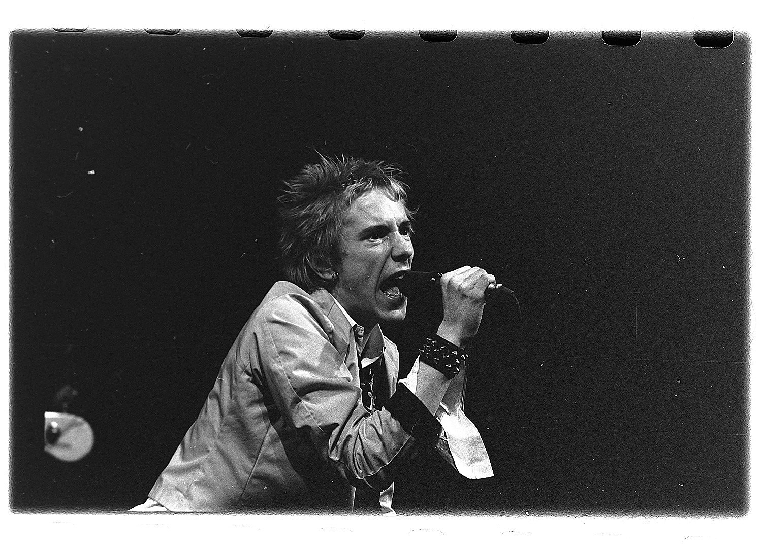 3. 'God Save the Queen' by Sex Pistols (1977) (Sex Pistols i Norge, 1977, No restrictions)