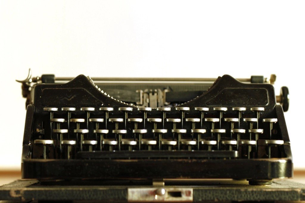 4. No Typist Available, So He Typed the Final Draft Himself (Image Credits: Rawpixel)