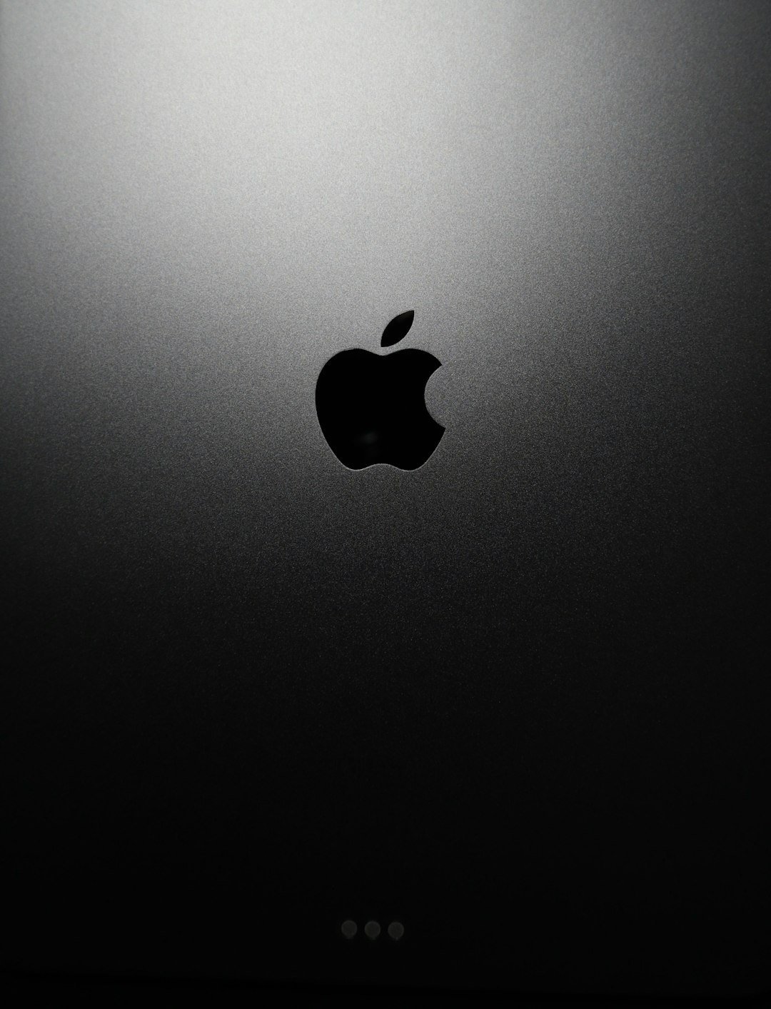 The Apple Logo (Image Credits: Unsplash)