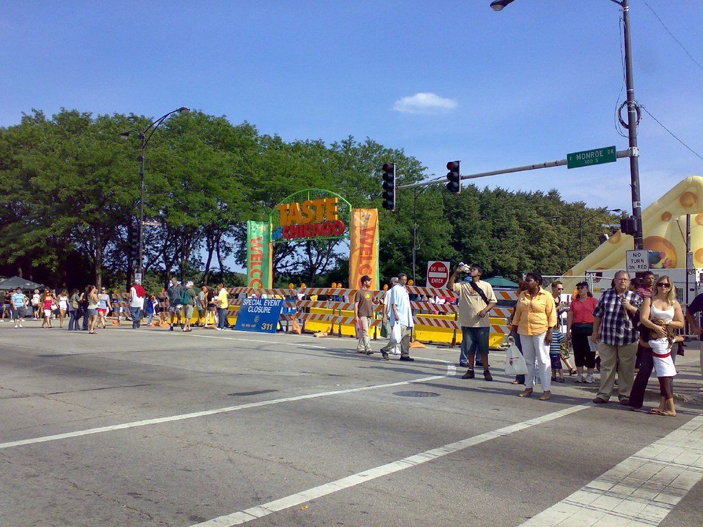 Taste of Chicago (freeflight046, Flickr, CC BY-SA 2.0)