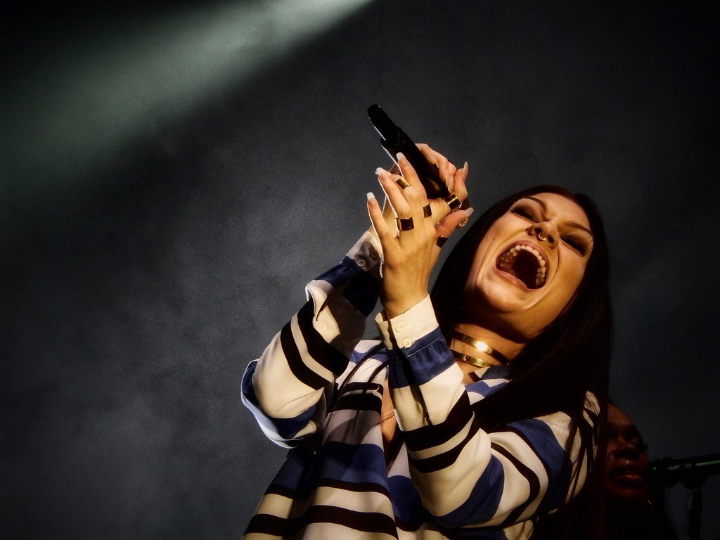 Jessie J (Drew de F Fawkes, Flickr, CC BY 2.0)