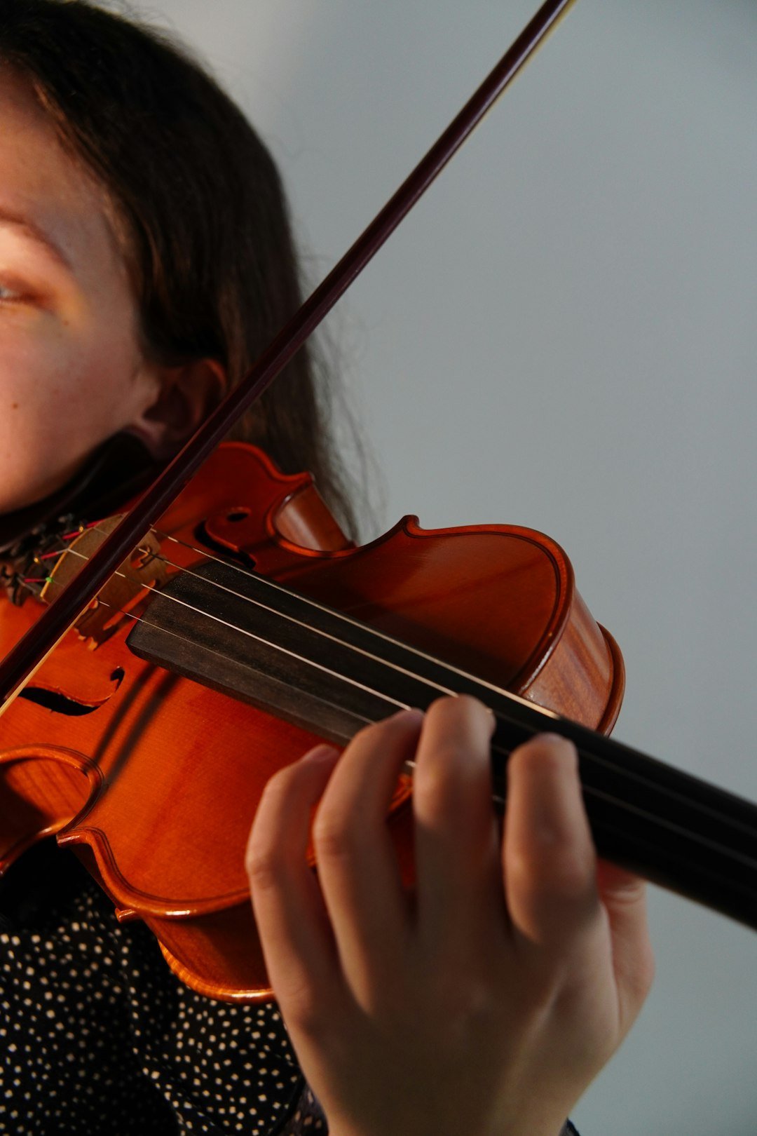 Virgo: The Violin (Image Credits: Unsplash)