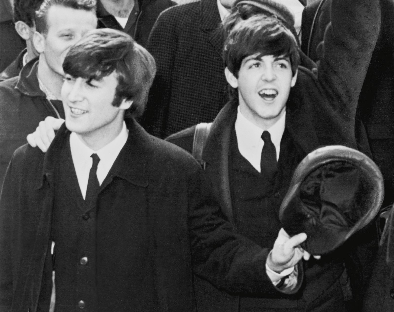 The Beatles (This image  is available from the United States Library of Congress's Prints and Photographs division under the digital ID cph.3c11094.This tag does not indicate the copyright status of the attached work. A normal copyright tag is still required. See Commons:Licensing., Public domain)