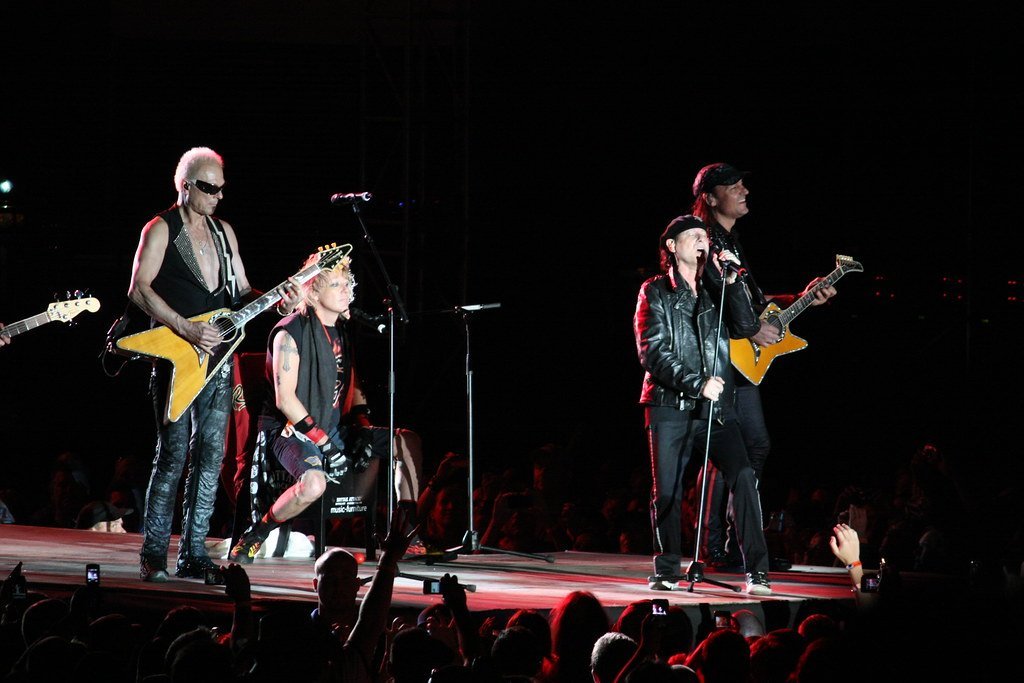 Rock You Like a Hurricane by Scorpions (1984) (aresauburn™, Flickr, CC BY-SA 2.0)