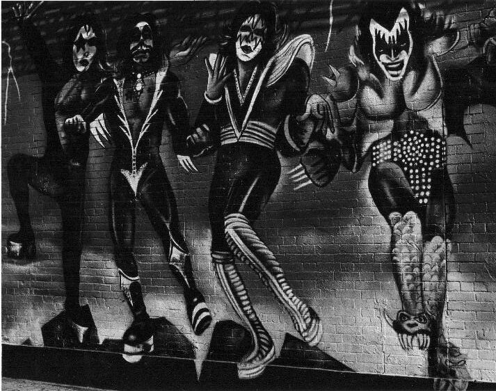 Kiss and the Satanic Acronym (zaphodsotherhead, Flickr, CC BY 2.0)