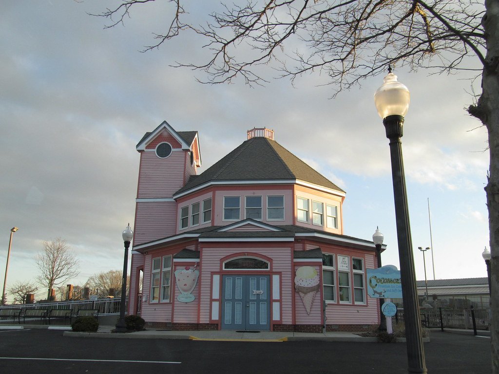 Cape May, New Jersey (Dougtone, Flickr, CC BY-SA 2.0)