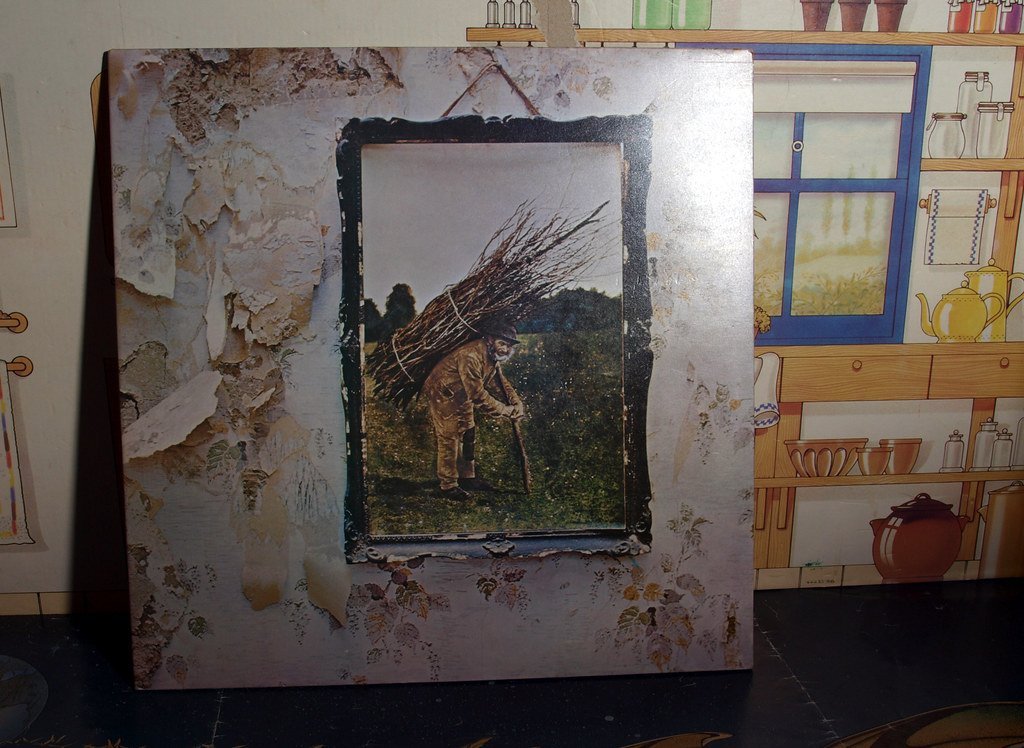They Refused to Release Singles in Britain (badgreeb RECORDS - art -photos, Flickr, CC BY-SA 2.0)