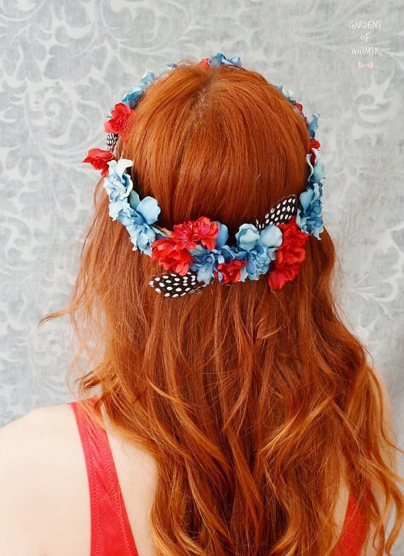 Flower Crowns and Headpieces (Bellafaye Garden, Flickr, CC BY 2.0)