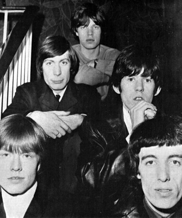 Something Happened to Me Yesterday (By Stones_ad_1965.JPG: London Records.
derivative work: Atlantictire (talk), Public domain)