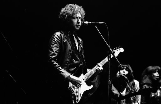 #15 “I got new eyes, everything looks far away” – Simple Twist of Fate (live variations) (originally posted to Flickr as Bob Dylan, CC BY-SA 2.0)