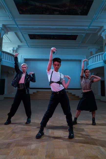 Voguing (Image Credits: Pexels)