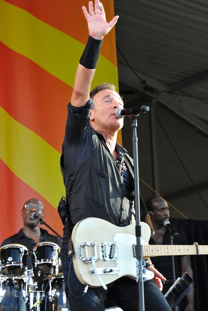 Born in the U.S.A. by Bruce Springsteen (1984) (kyonokyonokyono, Flickr, CC BY 2.0)