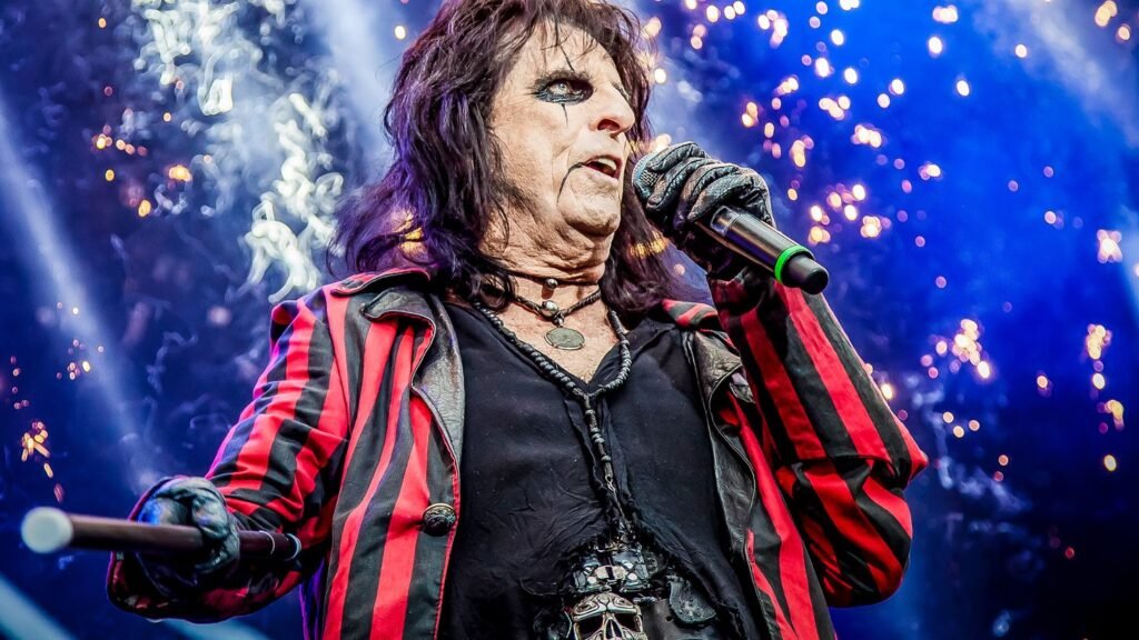 12 Iconic Rock Star Facts You Thought You Knew (But Were Dramatically Wrong)