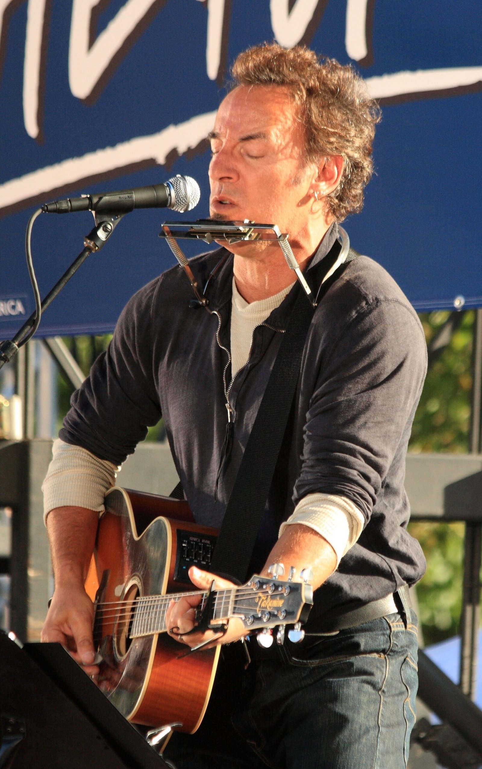 12. Born to Run by Bruce Springsteen (Bruce 09, CC BY 2.0)
